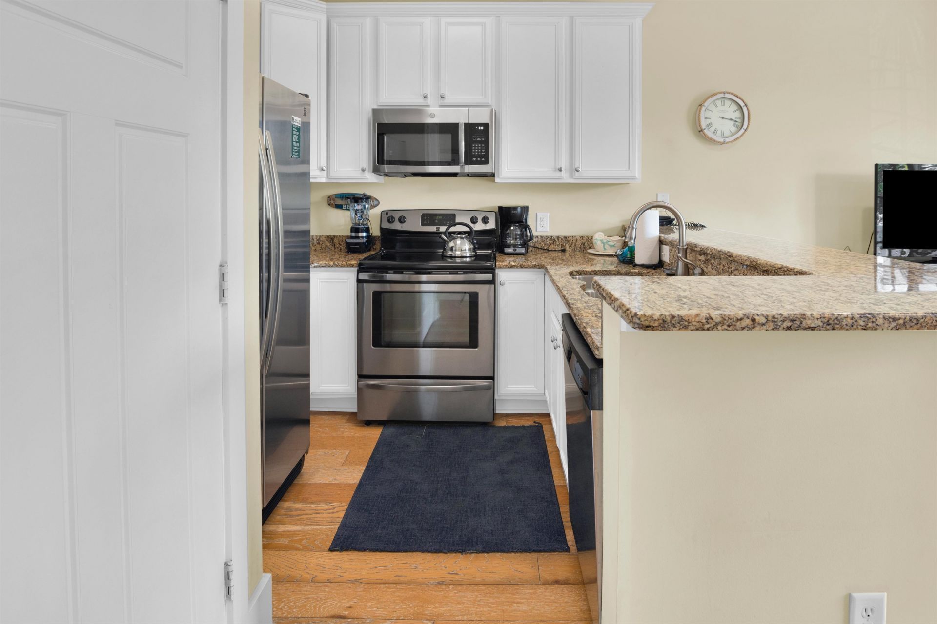 711 Madiera Dr. Photo 15