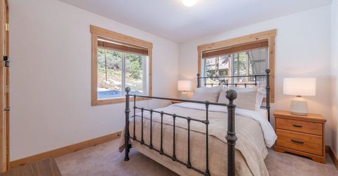 50638 Hemlock Court, Soda Springs, CA 95728 Photo