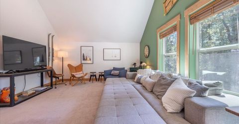 50638 Hemlock Court, Soda Springs, CA 95728 Photo