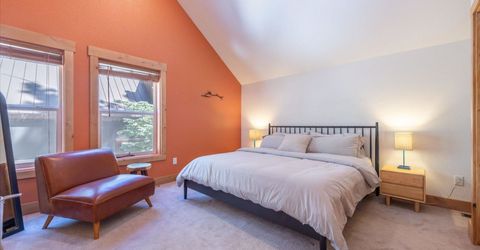 50638 Hemlock Court, Soda Springs, CA 95728 Photo