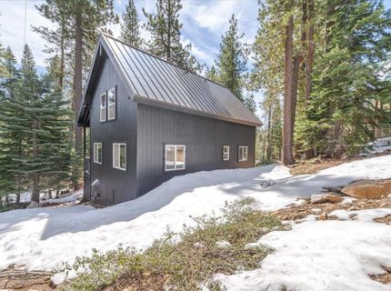 50638 Hemlock Court, Soda Springs, CA 95728 Photo