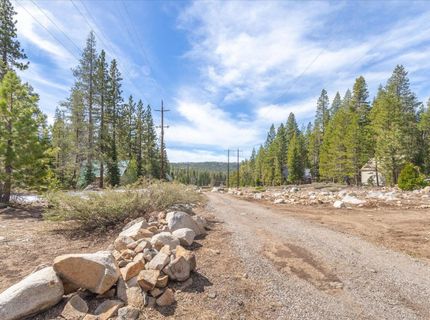 50638 Hemlock Court, Soda Springs, CA 95728 Photo