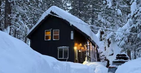 50638 Hemlock Court, Soda Springs, CA 95728 Photo