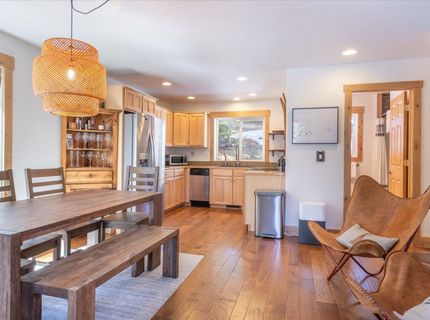 50638 Hemlock Court, Soda Springs, CA 95728 Photo