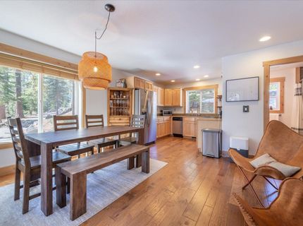 50638 Hemlock Court, Soda Springs, CA 95728 Photo