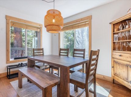 50638 Hemlock Court, Soda Springs, CA 95728 Photo