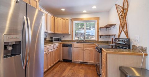 50638 Hemlock Court, Soda Springs, CA 95728 Photo