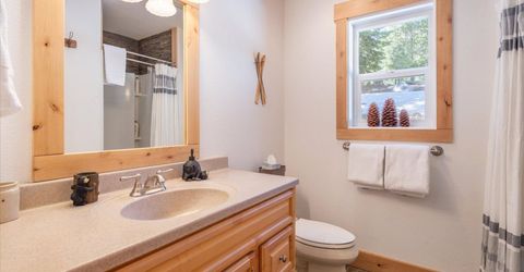 50638 Hemlock Court, Soda Springs, CA 95728 Photo