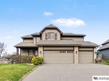 5508 S 165th Street, Omaha, NE 68135
