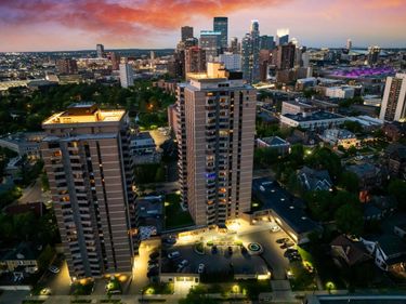 400 Groveland Avenue, Unit 708, Minneapolis, MN 55403