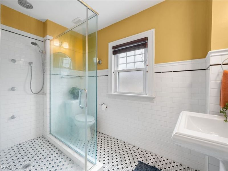 2135 Riverside Drive , Lakewood, OH 44107 Photo 28