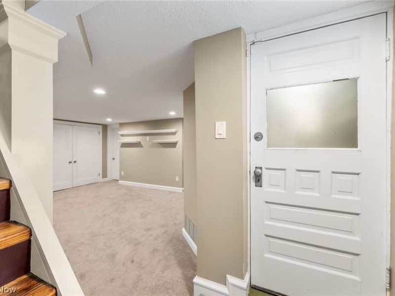 2135 Riverside Drive , Lakewood, OH 44107 Photo 32