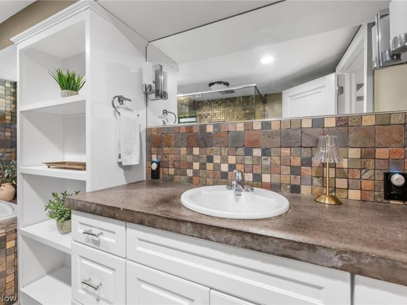 2135 Riverside Drive , Lakewood, OH 44107 Photo 36