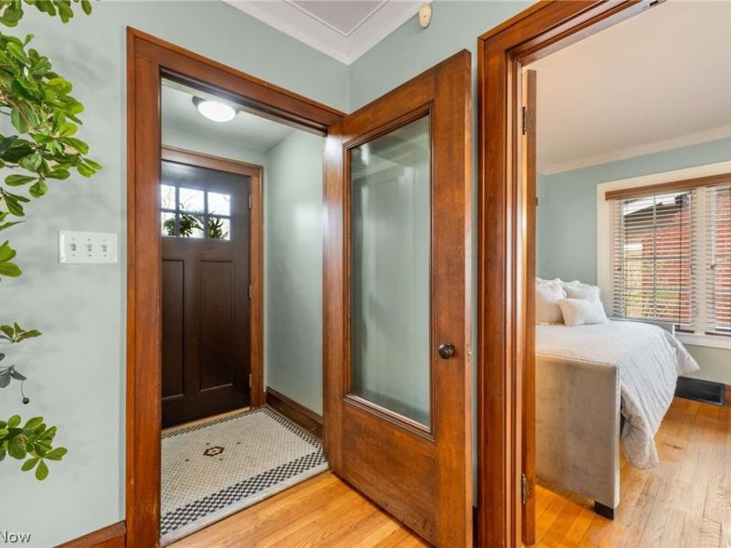 2135 Riverside Drive , Lakewood, OH 44107 Photo 4