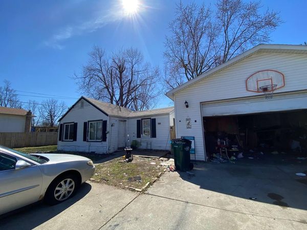 5632 Hughes Road, Lansing, MI 48911