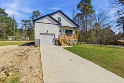 209 Lincolnshire Boulevard  photo 4