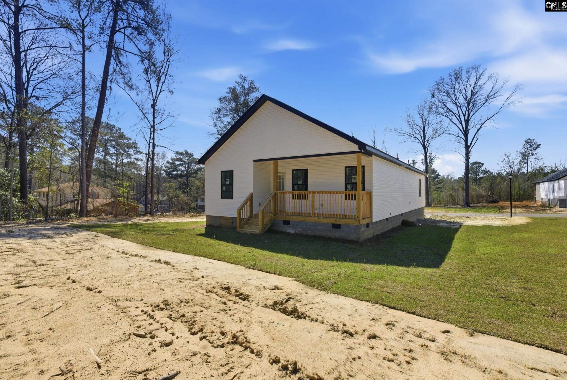 209 Lincolnshire Boulevard  Photo 5