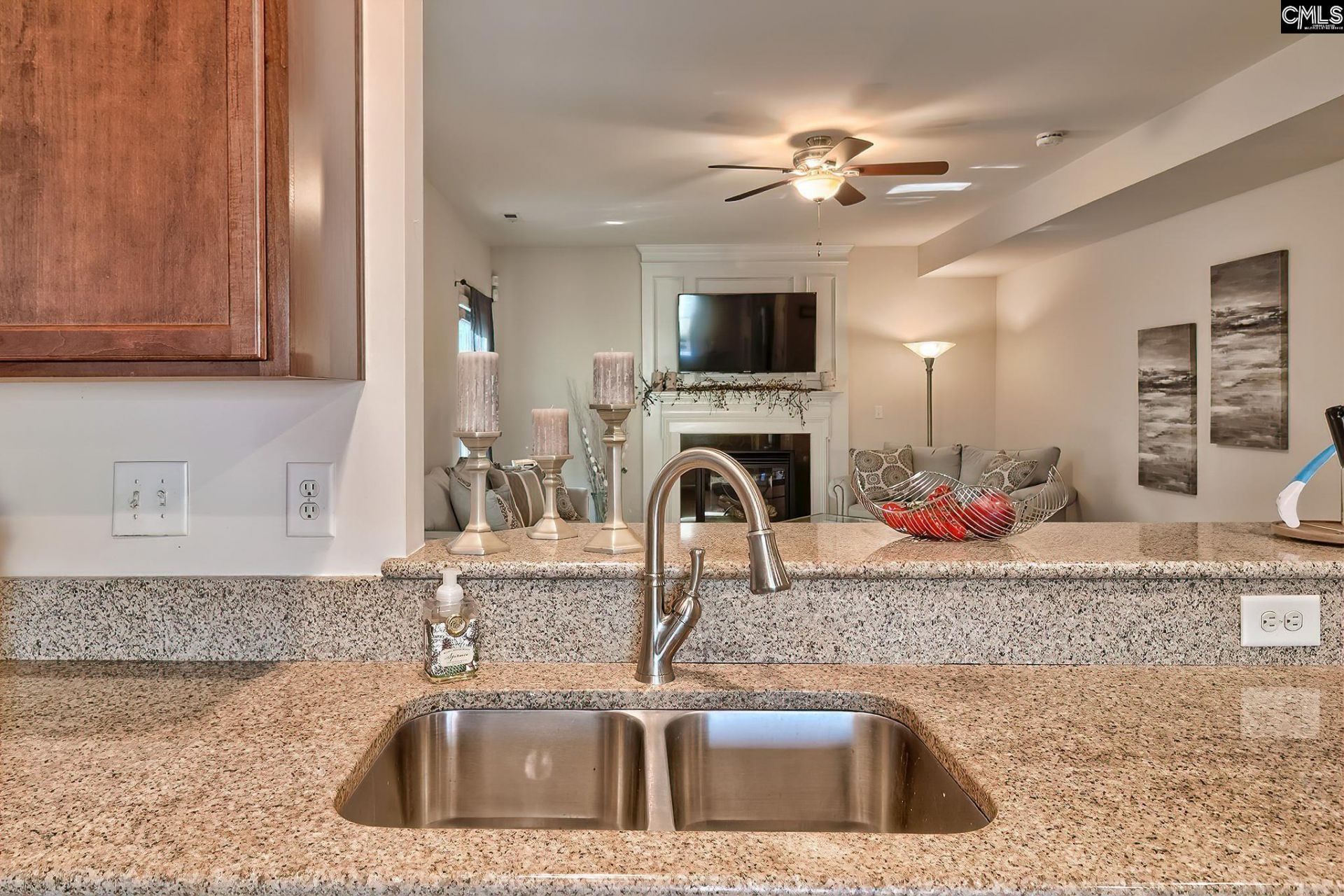 15 Flutterby Court  Photo 17