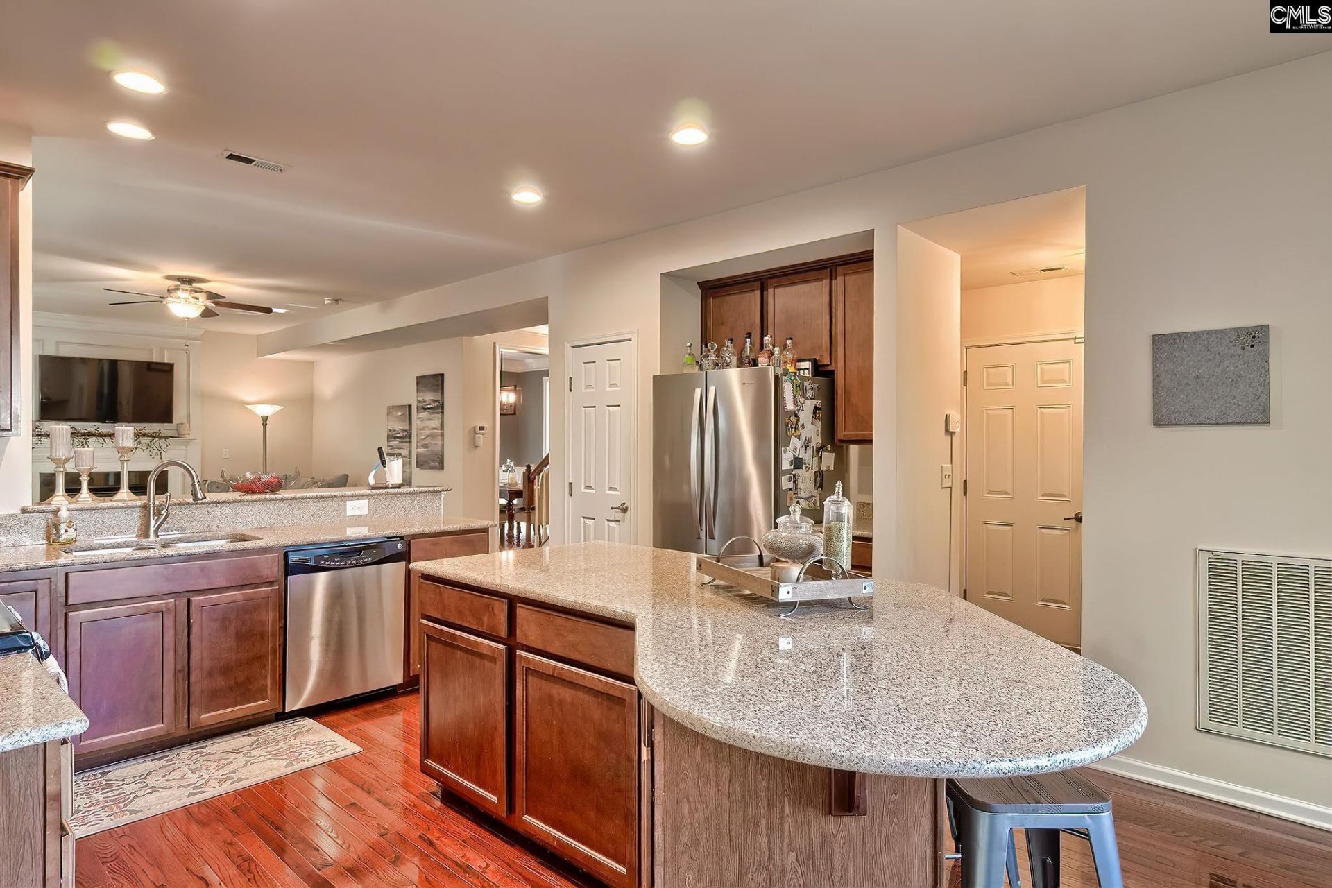 15 Flutterby Court  Photo 18