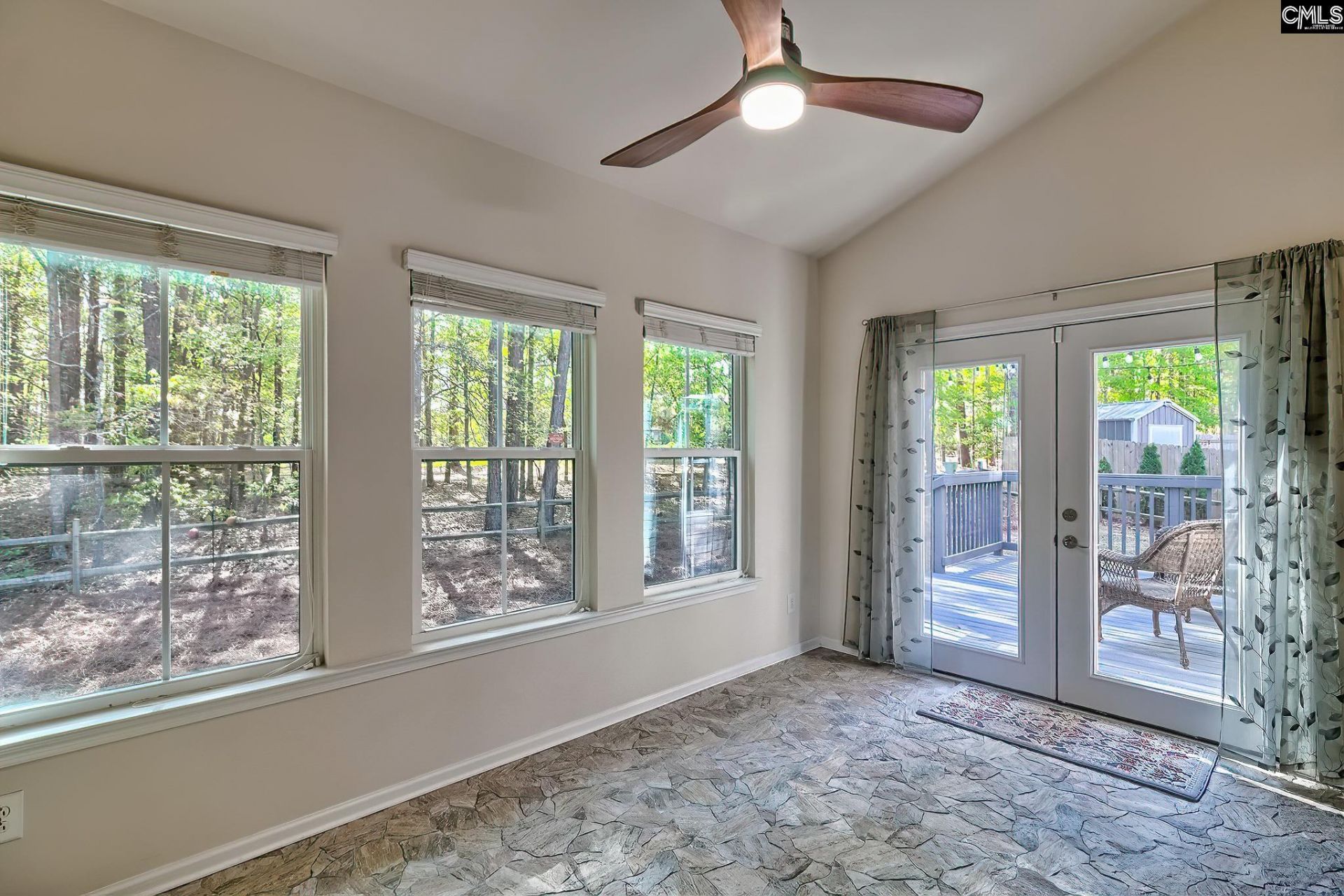 15 Flutterby Court  Photo 21