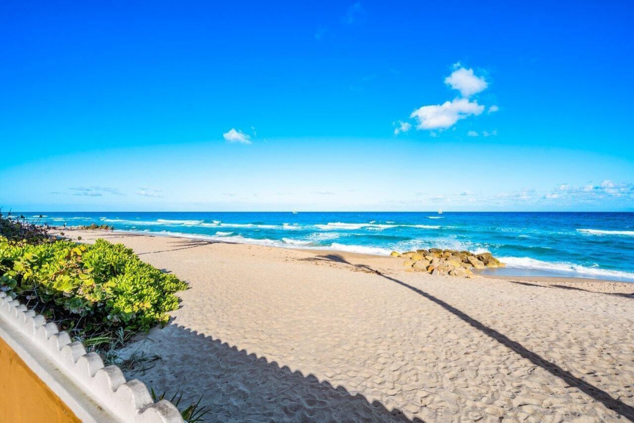 100 Worth Avenue, Unit 320, Palm Beach, FL 33480 Photo