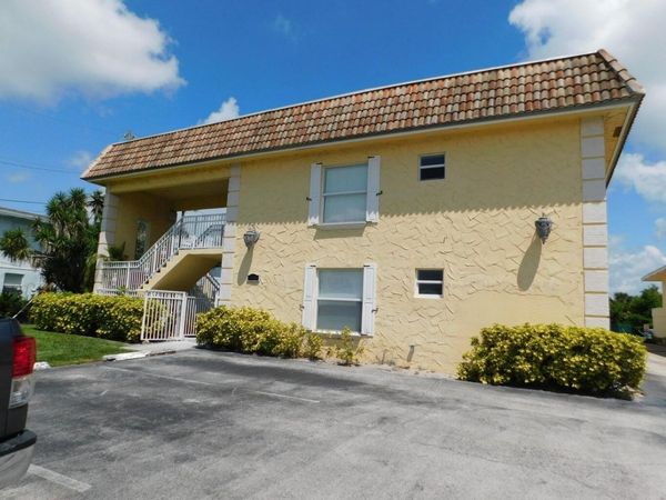 735 Hummingbird Way, Unit 202, North Palm Beach, FL 33408