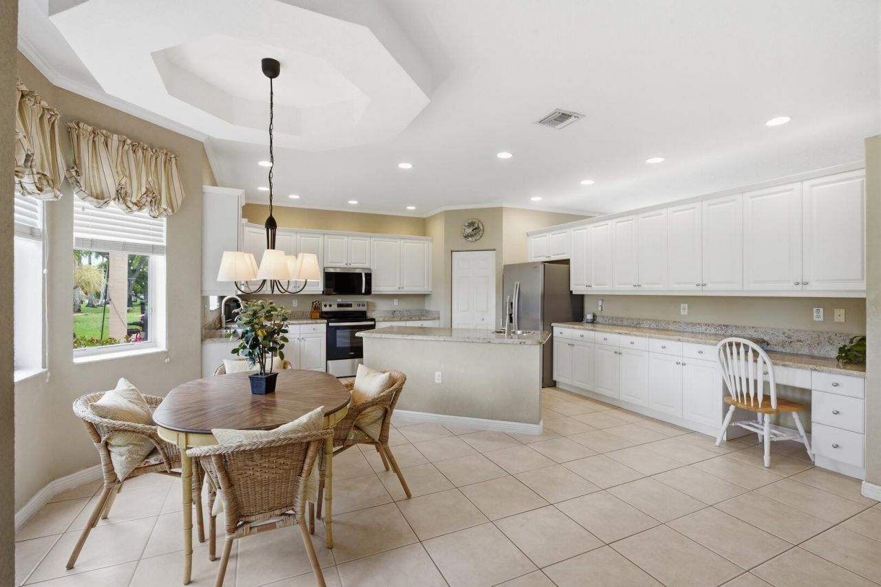 2462 Westmont Place, Royal Palm Beach, FL 33411 Photo