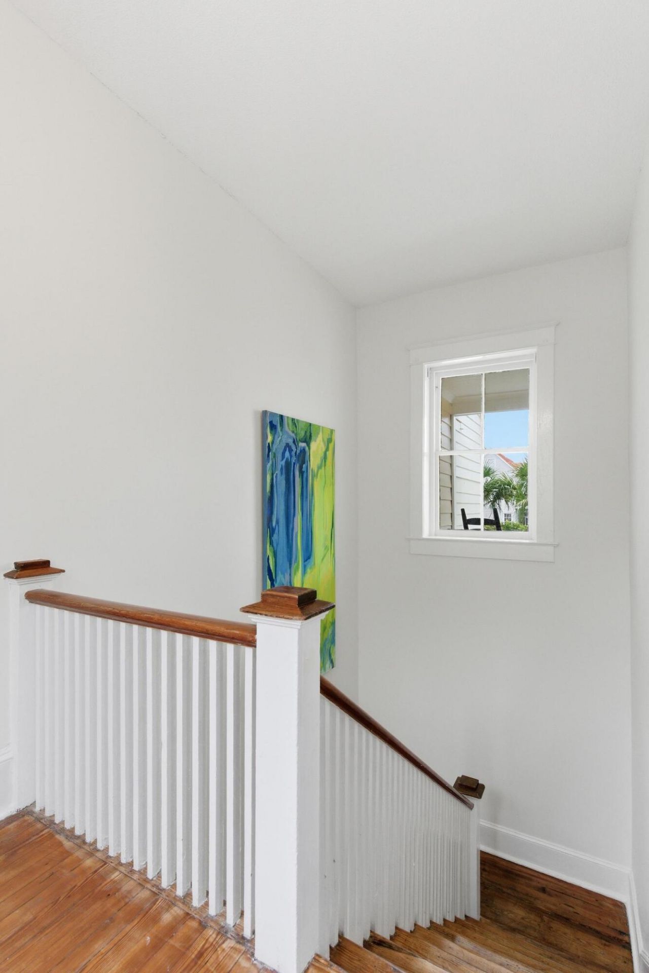 87 1/2 1/4 Warren Street Photo 52