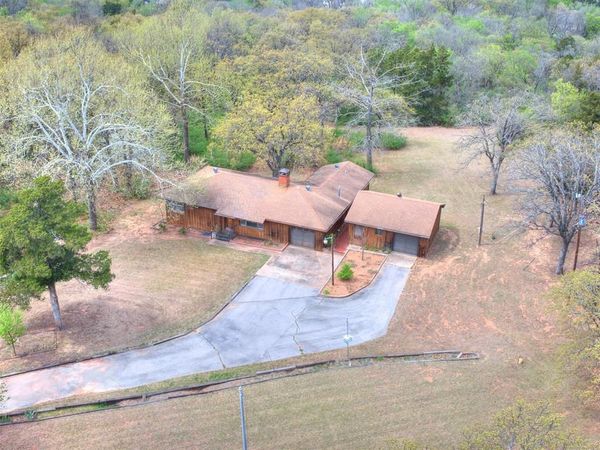 3505 S Coltrane Road, Edmond, OK 73013