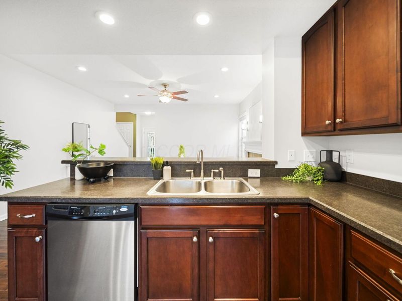 1159 Tessier Drive, Columbus, OH 43235 Photo 4