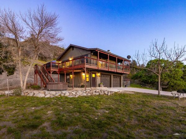 29801 Skyline Drive, Tehachapi, CA 93561