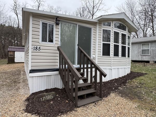 17-185 Woodhaven Lakes , Sublette, IL 61367