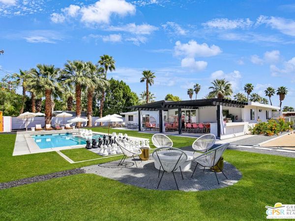 631 S El Cielo Road, Palm Springs, CA 92264