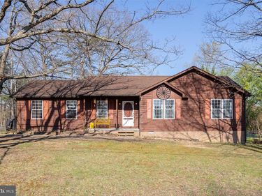 106 GREENWOOD COURT, CROSS JUNCTION, VA 22625