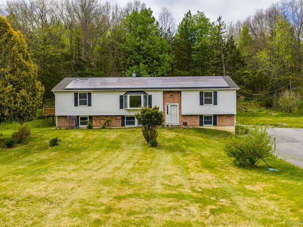505 County Route 12, New Hampton, NY 10958