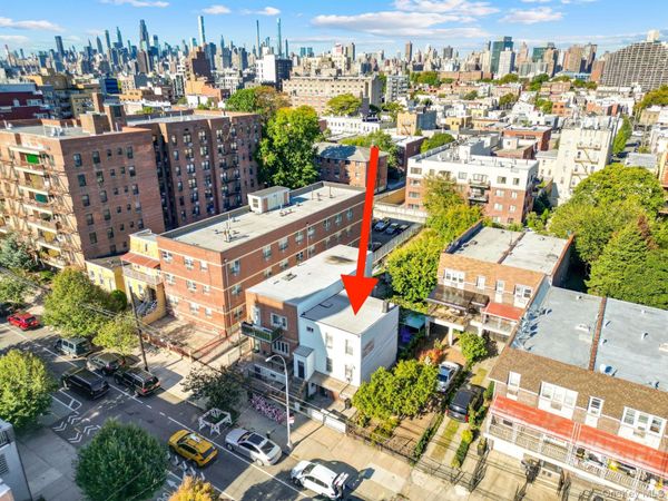 25-14 Crescent Street , Astoria, NY 11102