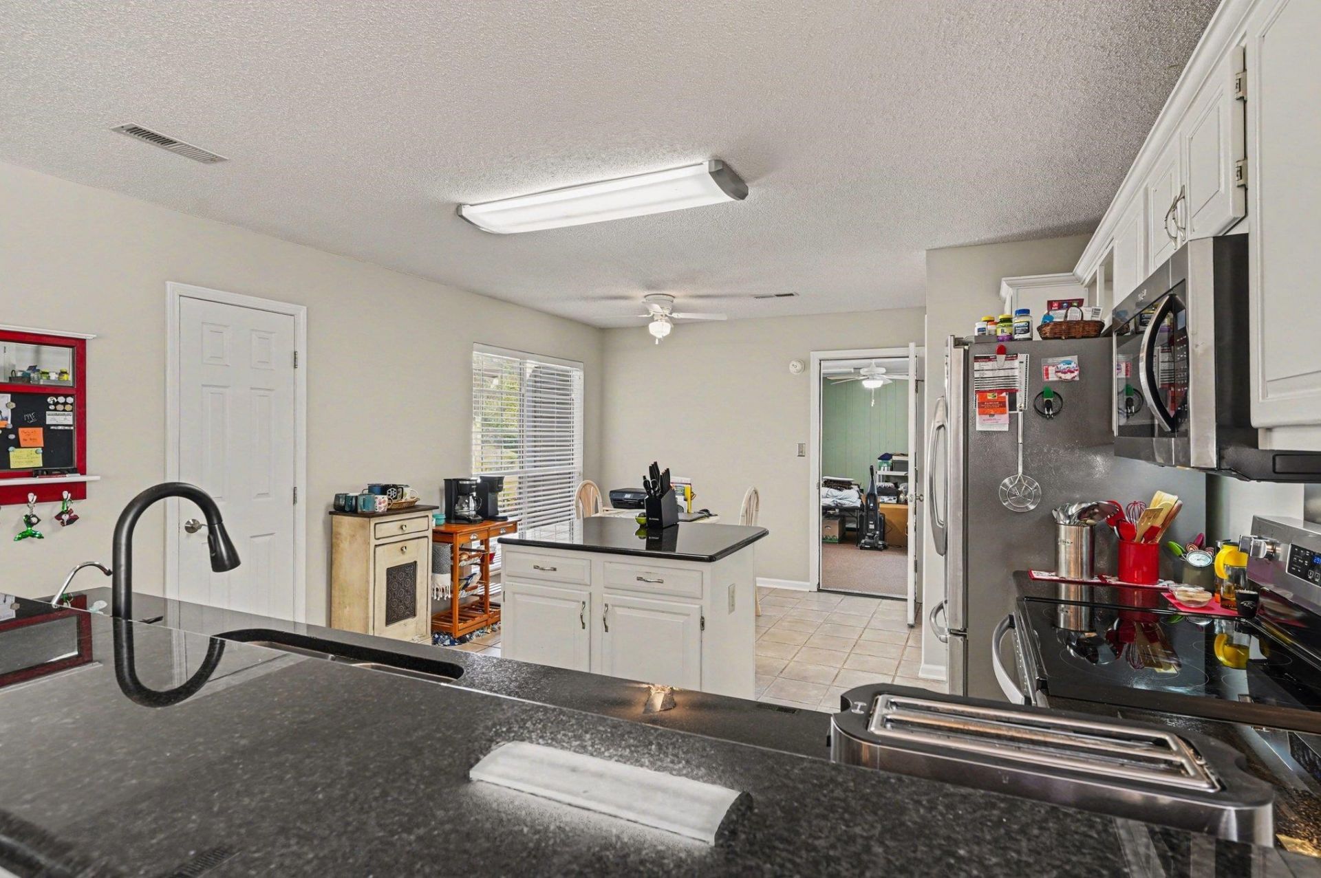 673 Bluebird Ln. Photo 12