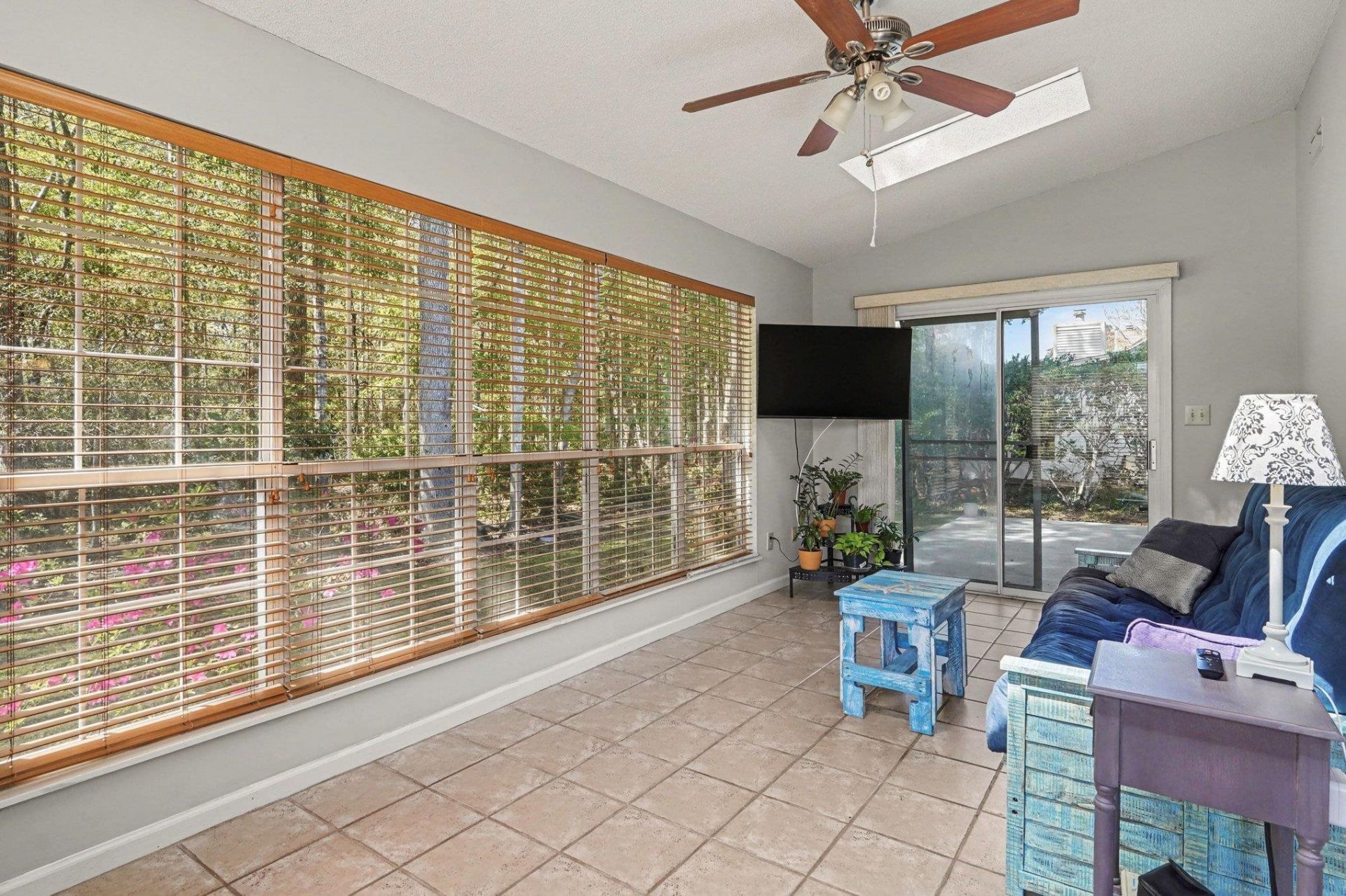 673 Bluebird Ln. Photo 24