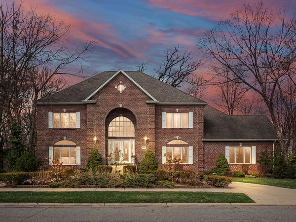 7412 Forest Ridge Drive , Schererville, IN 46375