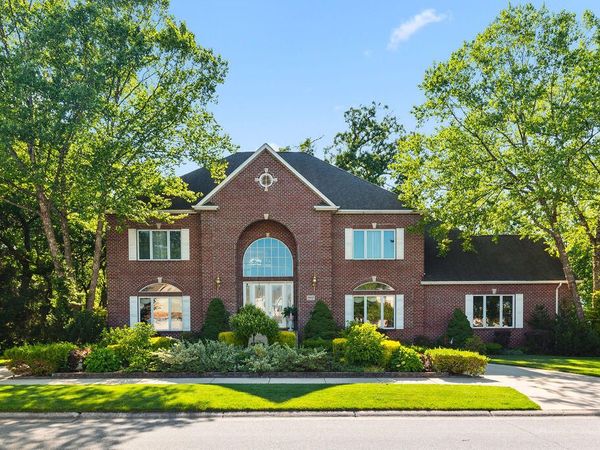 7412 Forest Ridge Drive, Schererville, IN 46375
