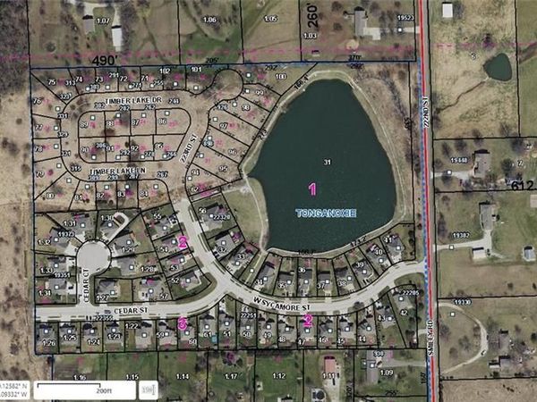 22999 W Sycamore Street, Tonganoxie, KS 66086