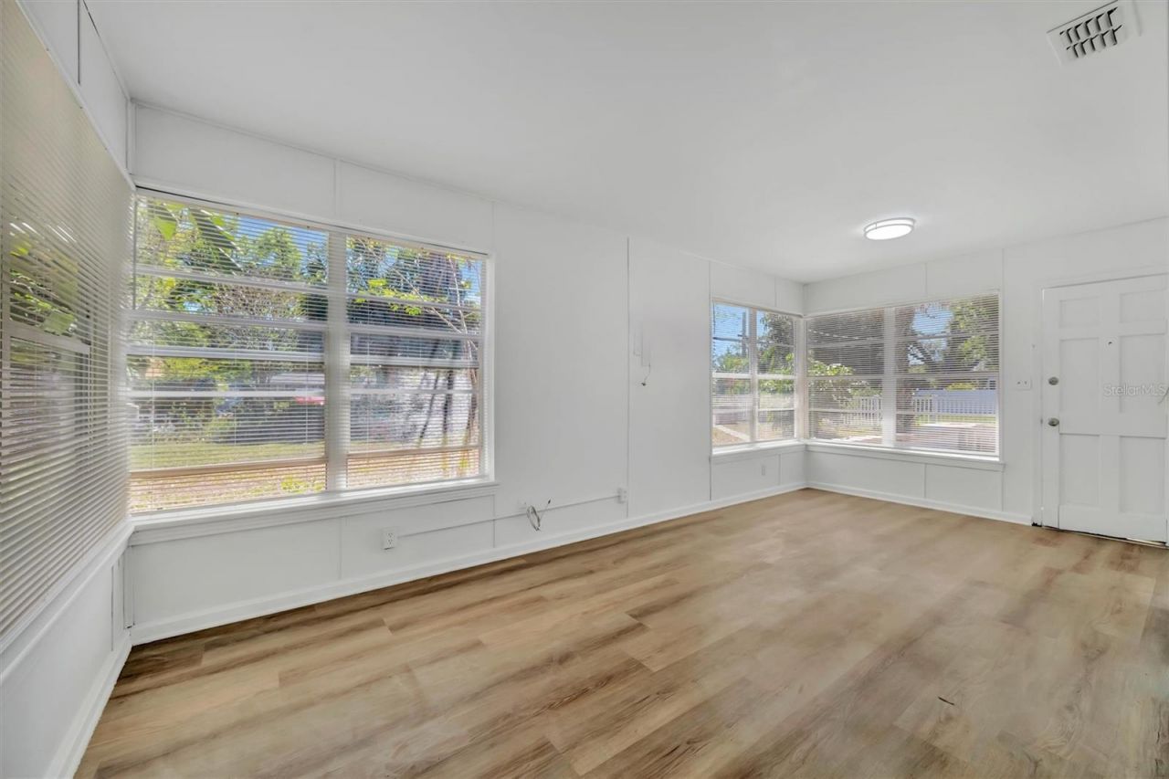 6348 7th Avenue N, Saint Petersburg, FL 33710 Photo