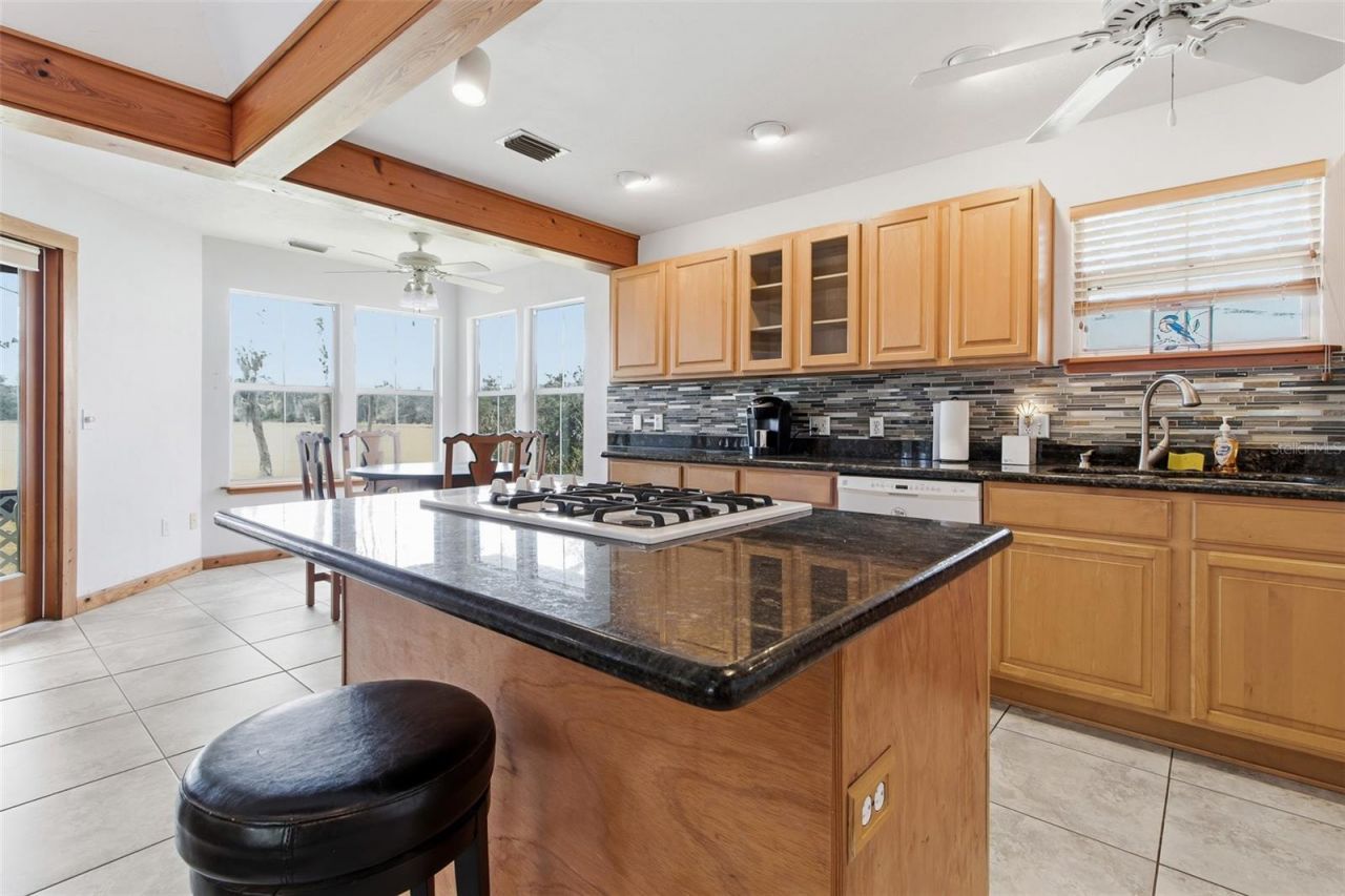 299 Riley Lake Drive, Hawthorne, FL 32640 Photo