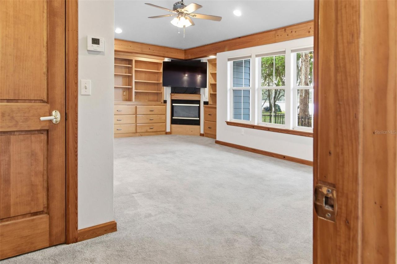 299 Riley Lake Drive, Hawthorne, FL 32640 Photo