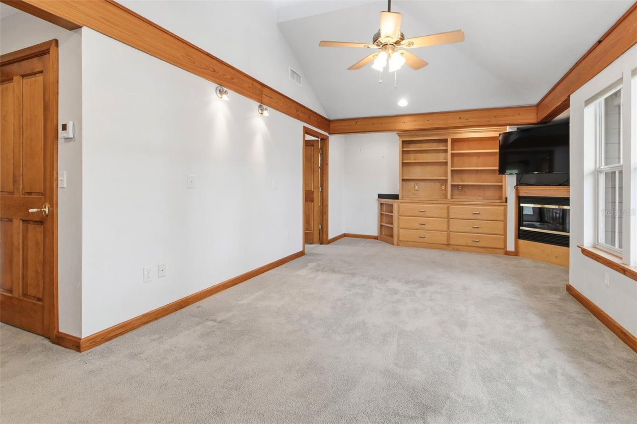 299 Riley Lake Drive, Hawthorne, FL 32640 Photo