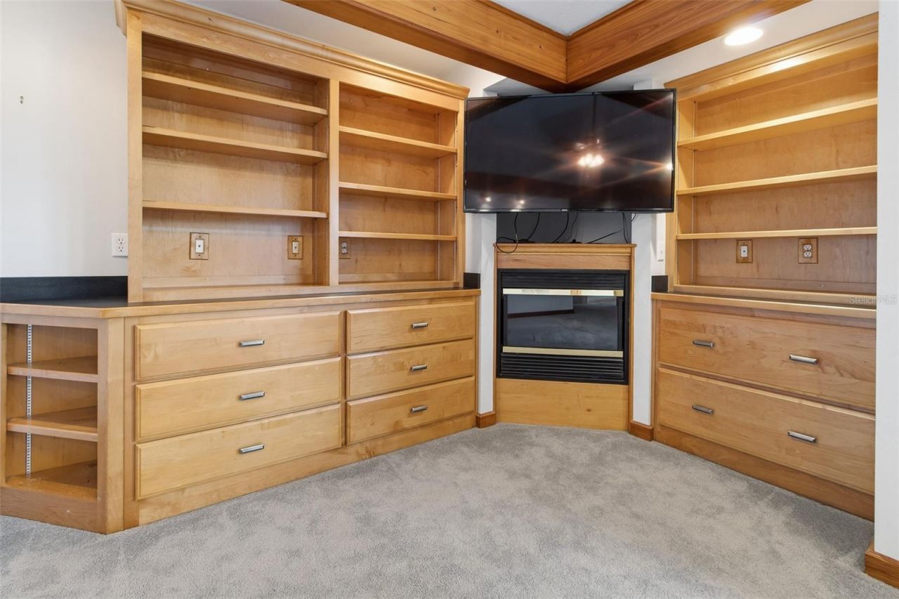 299 Riley Lake Drive, Hawthorne, FL 32640 Photo