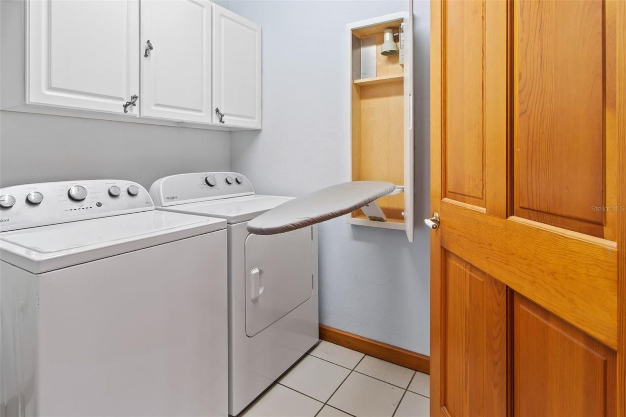 299 Riley Lake Drive, Hawthorne, FL 32640 Photo