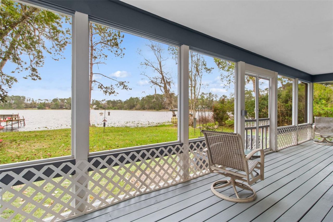 299 Riley Lake Drive, Hawthorne, FL 32640 Photo