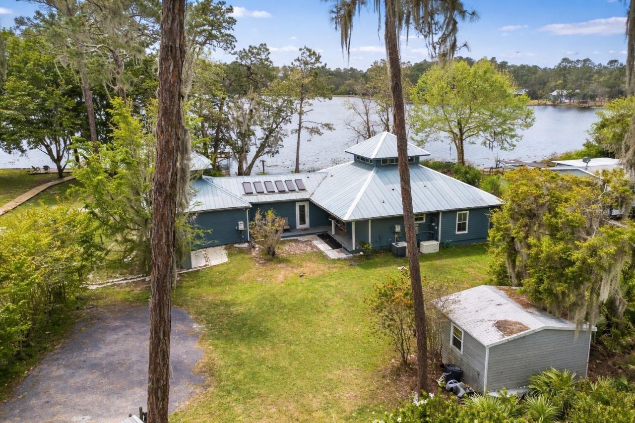 299 Riley Lake Drive, Hawthorne, FL 32640 Photo