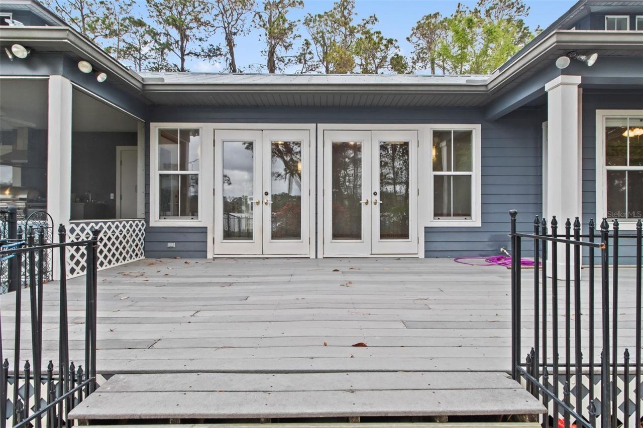 299 Riley Lake Drive, Hawthorne, FL 32640 Photo